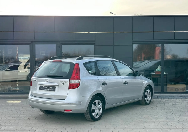 Hyundai I30 cena 14900 przebieg: 182000, rok produkcji 2009 z Włodawa małe 277